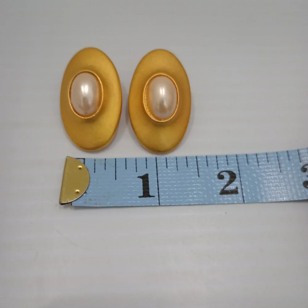 Vintage M.J. Carroll Gold Faux‎ Pearl Oval Pierced Earrings